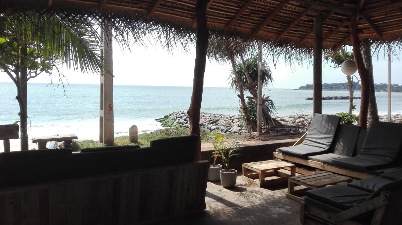 Sunchaser Beach Hotel Tangalle Exterior foto